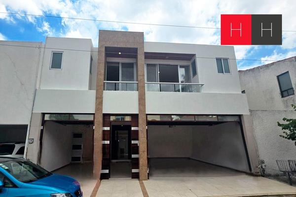 Foto de inmueble en Jardines de Zavaleta, Col. Jardines de Zavaleta C.P. 72150, Puebla