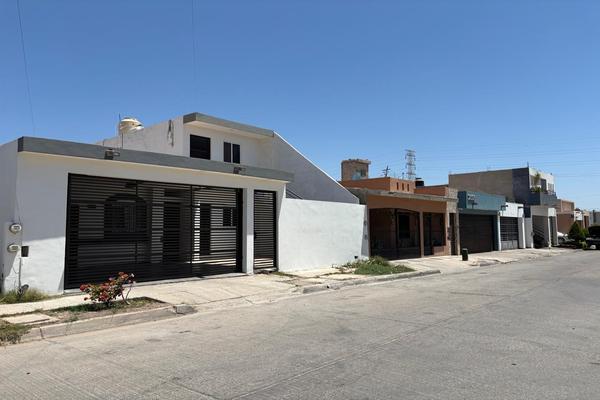 Foto de inmueble en  , Col. Jardines del Bosque C.P. 81248, Ahome