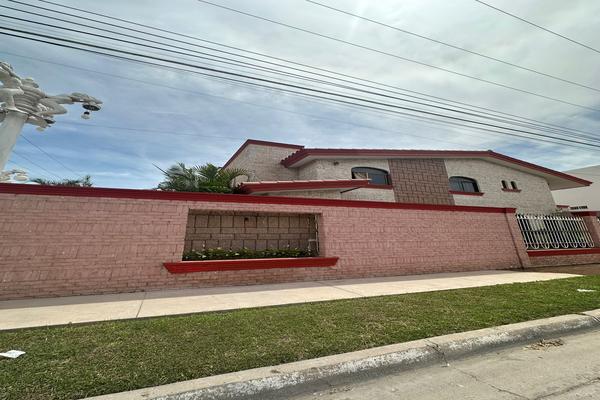 Foto de inmueble en Jardines del country, Col. Los Mochis (Los Mochis) C.P. 81369, Ahome