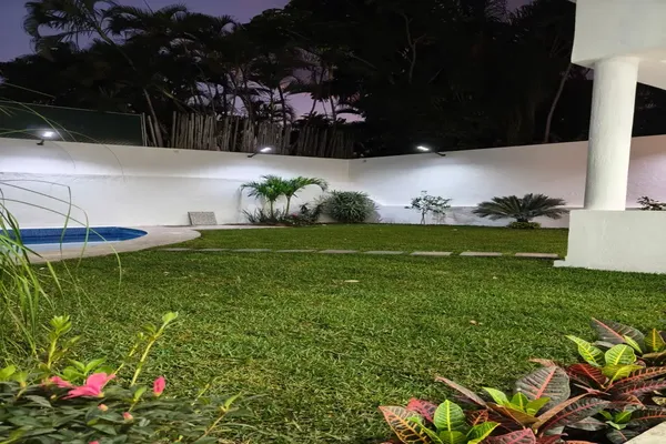 Foto de inmueble en jardines #-, Col. Jardines de Reforma C.P. 62269, Cuernavaca