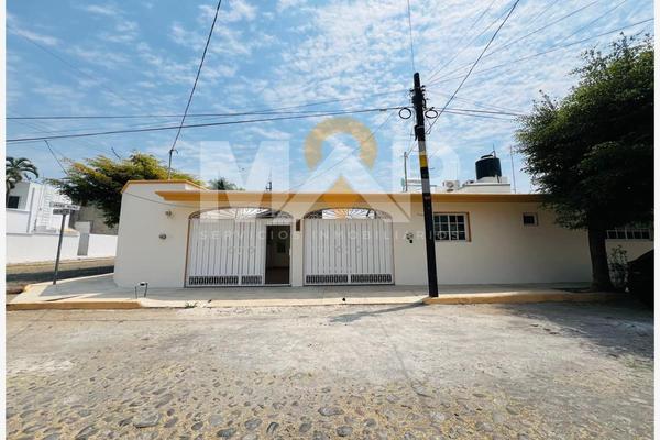 Foto de inmueble en  , Col. Jardines Vista Hermosa C.P. 28017, Colima