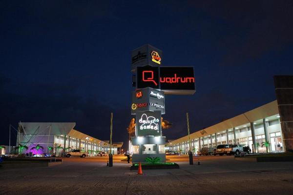 Foto de inmueble en Javier Anaya Villazón Col. Santa Rosa. Plaza Quadrum Local 11-B, Col. Santa Rosa C.P. 96538, Coatzacoalcos