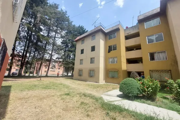Foto de inmueble en JAZMIN #301, Col. La Floresta C.P. 50227, Toluca