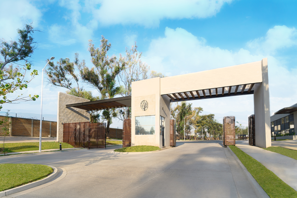 Foto de inmueble en Jesús Aguilar, Col. Jardines de Santa Anita C.P. 45646, Tlajomulco de Zúñiga