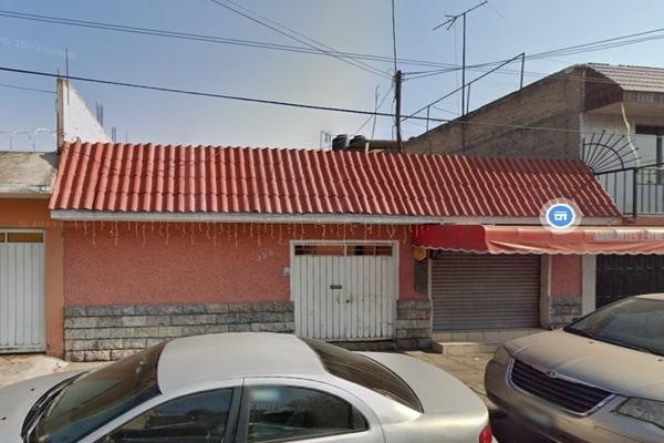 Foto de inmueble en Jesus Garcia Morale, Col. Juan Escutia C.P. 09100, Iztapalapa