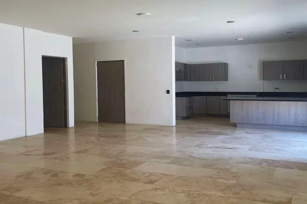 Foto de inmueble en Jesús Pamanes #100, Col. Los Ángeles Residencial C.P. 27260, Torreón