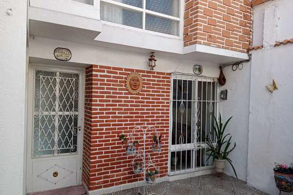 Foto de inmueble en  , Col. Jiquilpan C.P. 62170, Cuernavaca