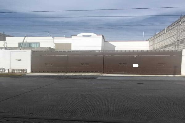Foto de inmueble en Jiquilpan, Col. Las Granjas C.P. 62460, Cuernavaca