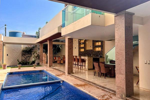 Foto de inmueble en  , Col. Jocotepec Centro C.P. 45800, Jocotepec