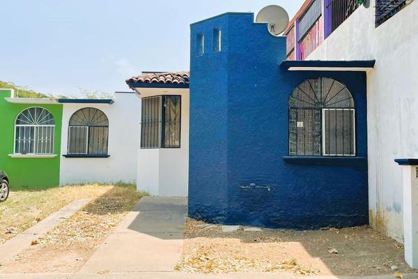 Foto de inmueble en José D. Ruiz, Col. Real Centenario C.P. 28984, Villa de Álvarez