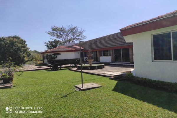 Foto de inmueble en , Col. José G Parres C.P. 62564, Jiutepec