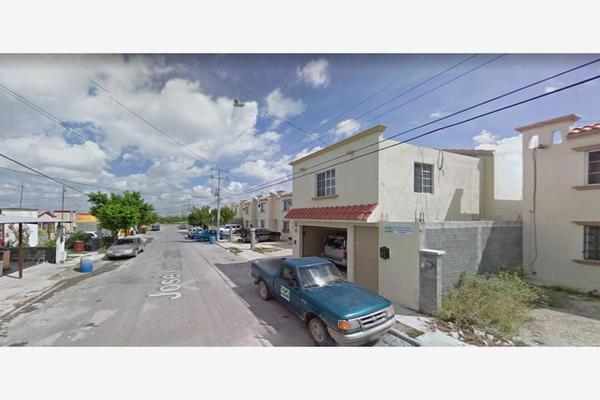 Foto de inmueble en JOSE LUIS CUEVAS #1007, Col. Lomas Del Real de Jarachinas C.P. 88730, Reynosa