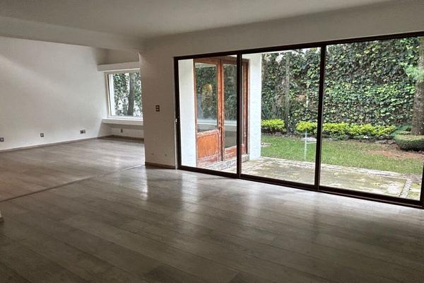 Foto de inmueble en José María Castorena #590, Col. El Molino C.P. 05240, Cuajimalpa de Morelos