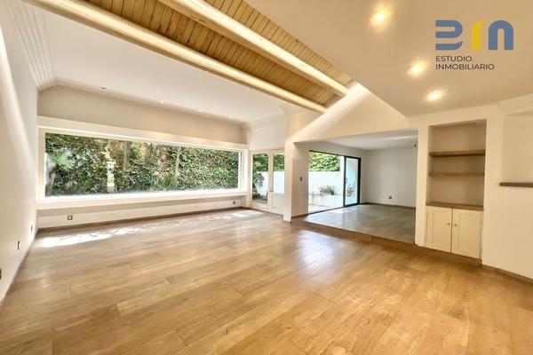 Foto de inmueble en José Maria Castorena, Col. San José de los Cedros C.P. 05200, Cuajimalpa de Morelos