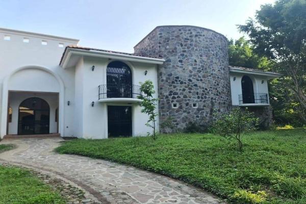 Foto de inmueble en Jose Maria Morelos, Col. El Trapiche C.P. 28550, Cuauhtémoc