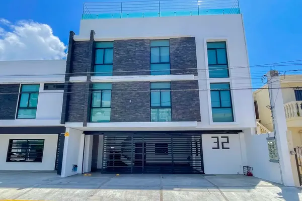 Foto de inmueble en Jose Mojica #32, Col. Flamingos C.P. 82149, Mazatlán
