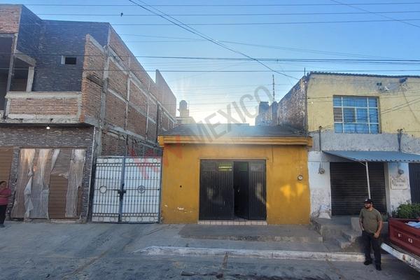 Foto de inmueble en Josefa Ortiz de Dominguez #17, Col. El Tapatío C.P. 45588, San Pedro Tlaquepaque