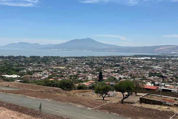 Foto de inmueble en Josefa Ortiz de Dominguez Norte, Col. Jocotepec Centro C.P. 45800, Jocotepec