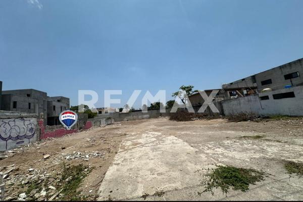 Foto de inmueble en Josefa Ortiz de Dominguez, Col. Nuevo Progreso C.P. 89318, Tampico