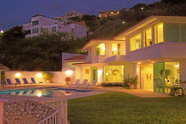Foto de inmueble en  , Col. Joyas de Brisamar C.P. 39865, Acapulco de Juárez