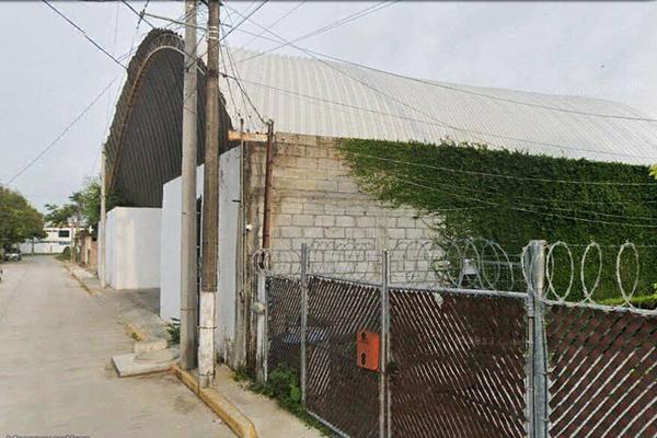 Foto de inmueble en Juan de la Barrera #10 Colonia La Rivera entre Vir, Col. La Rivera C.P. 92870, Tuxpan