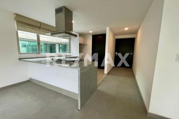 Foto de inmueble en Juan Díaz Covarrubias, Col. Lomas Verdes 6a Sección C.P. 53126, Naucalpan de Juárez