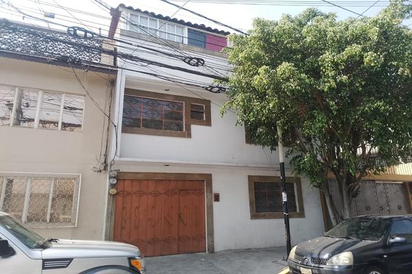 Foto de inmueble en  , Col. Juan Escutia C.P. 09100, Iztapalapa