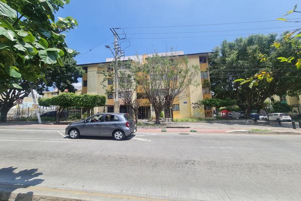 Foto de inmueble en JUAN GIL PRECIADO, Col. Arcos de Zapopan 1a. Sección C.P. 45130, Zapopan