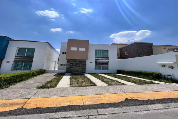 Foto de inmueble en Juan Rodríguez #2409, Col. San Bartolomé Tlaltelulco C.P. 52160, Metepec