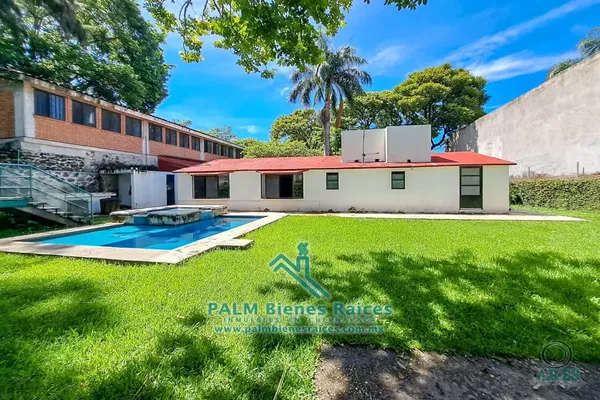 Foto de inmueble en Junto al Rio, Col. Junto al Río C.P. 62584, Temixco