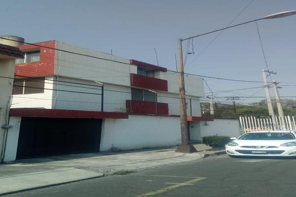 Foto de inmueble en Justo Sierra, Col. Ampliación Sinatel C.P. 09479, Iztapalapa