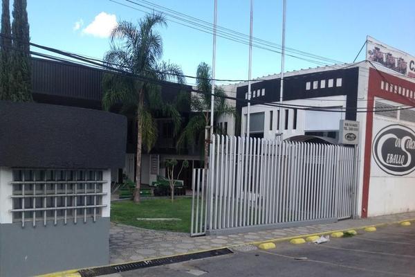 Foto de inmueble en Km 14 Carretera Guadalajara-Chapala, Col. El Salto Centro C.P. 45680, El Salto