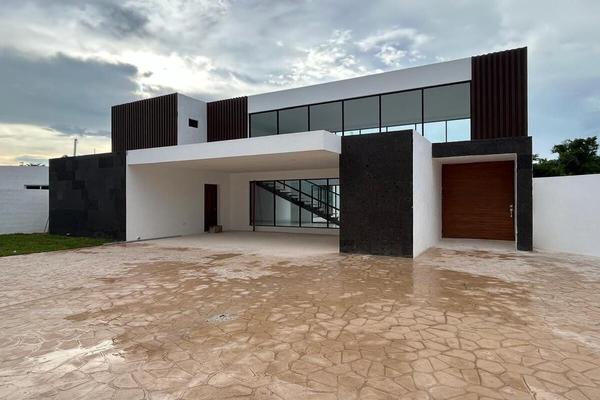 Foto de inmueble en , Col. Komchen C.P. 97302, Mérida