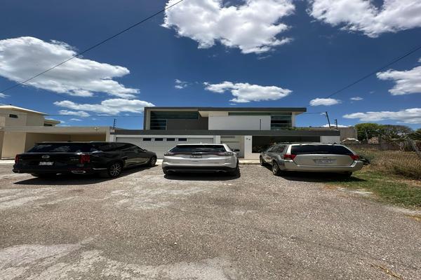 Foto de inmueble en Kukulkán, Col. Residencial Bugambilias C.P. 24060, Campeche