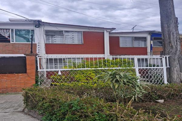 Foto de inmueble en La Acequia, Col. Villa Coapa C.P. 14390, Tlalpan