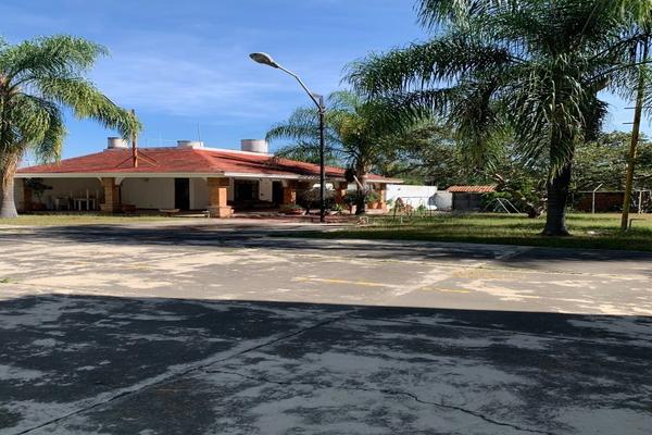 Foto de inmueble en  , Col. La Calera C.P. 45678, Tlajomulco de Zúñiga