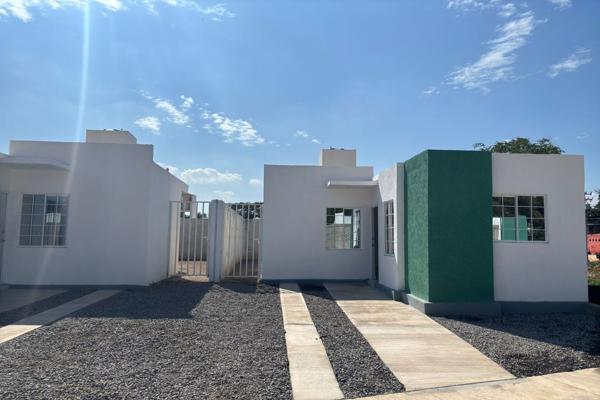 Foto de inmueble en La Castellana, Col. Residencial San Pablo C.P. 28060, Colima