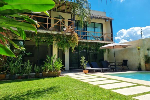 Foto de inmueble en La Concepción, Col. Tabachines C.P. 62732, Yautepec