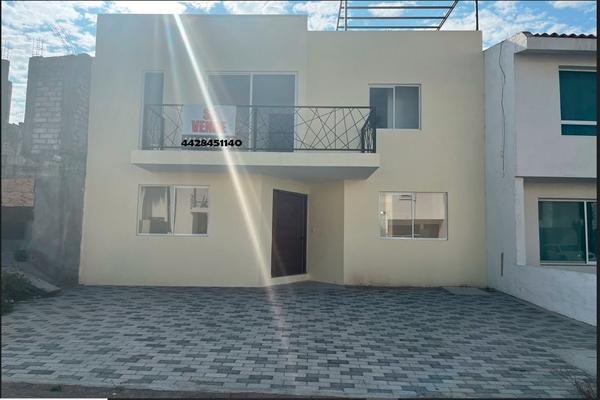 Foto de inmueble en La Gloria, Col. Residencial el Refugio C.P. 76146, Querétaro