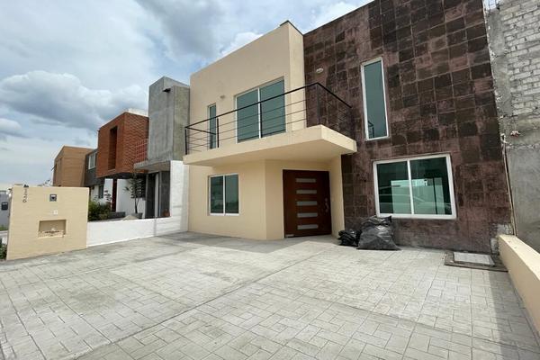 Foto de inmueble en La gloria, Col. Residencial el Refugio C.P. 76146, Querétaro