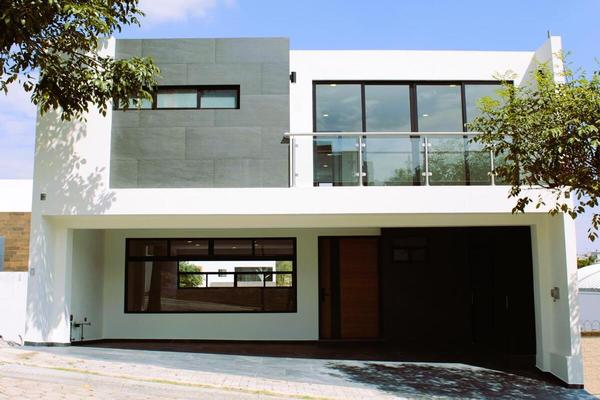 Foto de inmueble en , Col. La Isla Lomas de Angelópolis C.P. 72830, San Andrés Cholula