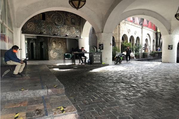 Foto de inmueble en INSURGENTES SUR 4342, Col. La Joya C.P. 14090, Tlalpan