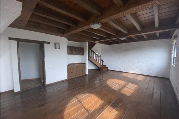 Foto de inmueble en INSURGENTES SUR 4342, Col. La Joya C.P. 14090, Tlalpan