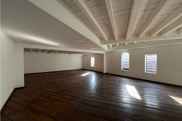 Foto de inmueble en INSURGENTES SUR 4342, Col. La Joya C.P. 14090, Tlalpan