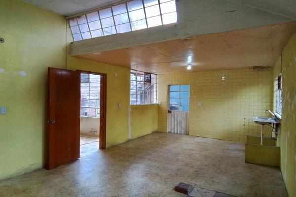 Foto de inmueble en LA TROJE #MANZANA 1LOTE 10, Col. María Esther Zuno de Echeverría C.P. 14659, Tlalpan