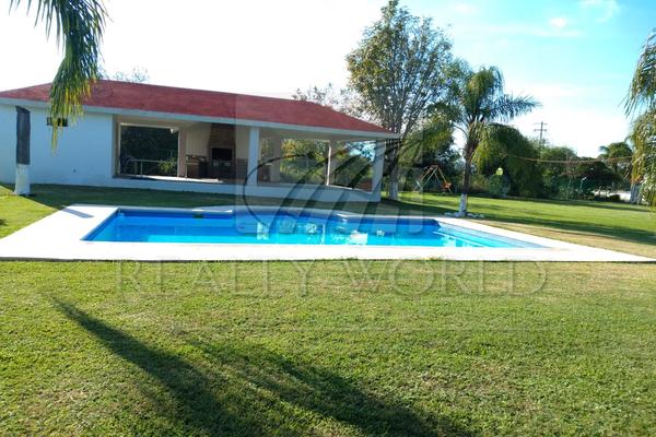 Foto de inmueble en  , Col. La Unión C.P. 67467, Cadereyta Jiménez