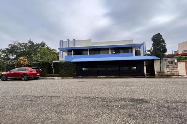Foto de inmueble en LA VENTA #107, Col. Club Campestre C.P. 86037, Centro