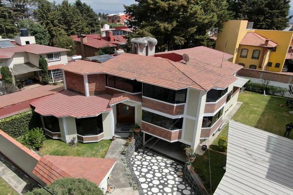 Foto de inmueble en  , Col. La Virgen C.P. 52149, Metepec