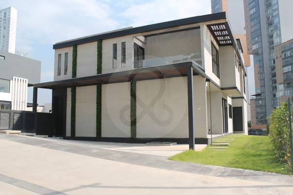 Foto de inmueble en La Vista 18 Bosque Real, Col. Bosque Real C.P. 52774, Huixquilucan