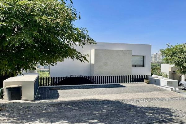 Foto de inmueble en LA VISTA, Col. Bosque Real C.P. 52774, Huixquilucan